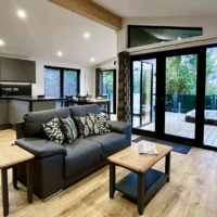 TimberVenture Lounge 1